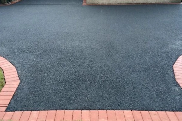 Tarmac surface and curved border — JC Style Drives website photograph
